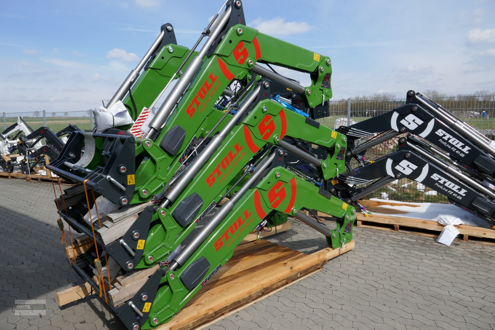 Frontlader des Typs Stoll Stoll - Super Auswahl - Sonderangebote - Altpreise, Neumaschine in Langenzenn (Bild 9)