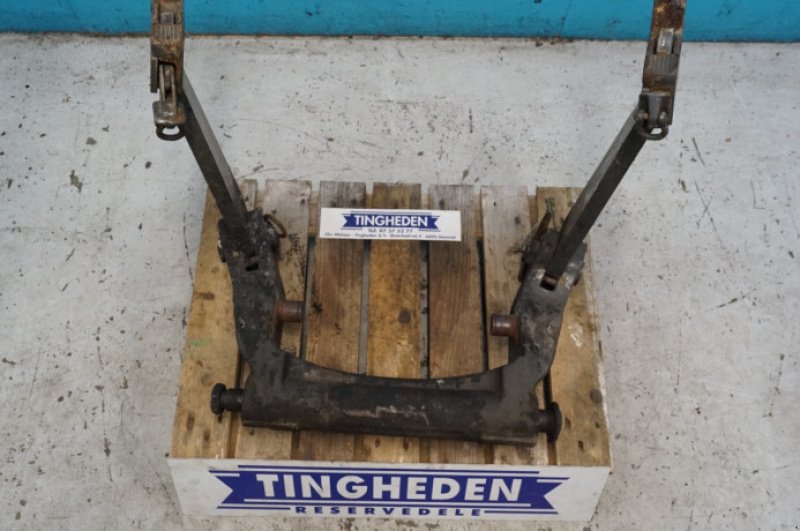 Frontlader типа Valtra T213, Gebrauchtmaschine в Hemmet (Фотография 2)