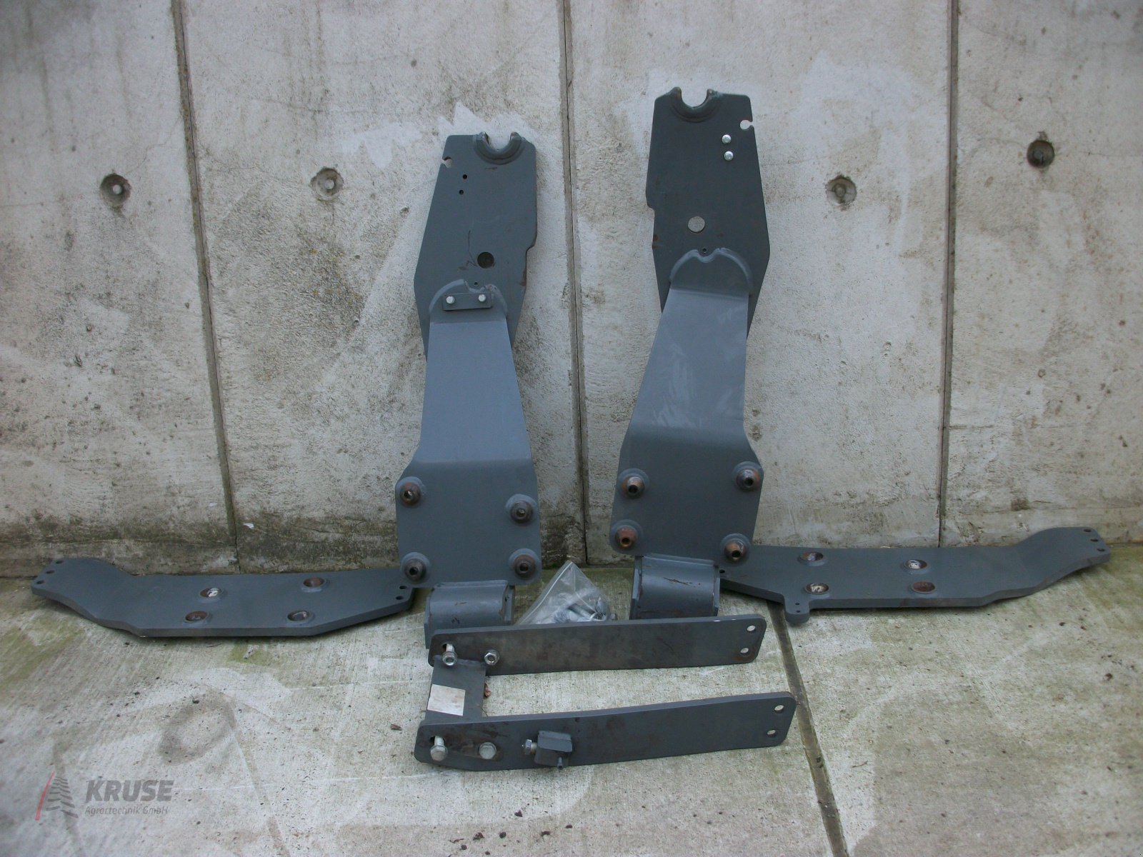 Frontladeranbaukonsole of the type Alö MF 6485/6490/6495, Gebrauchtmaschine in Fürstenau (Picture 2)