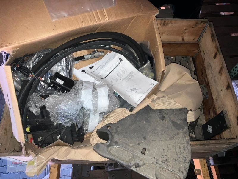 Frontladeranbaukonsole des Typs CLAAS ELIOS A28, Neumaschine in Mengkofen (Bild 1)