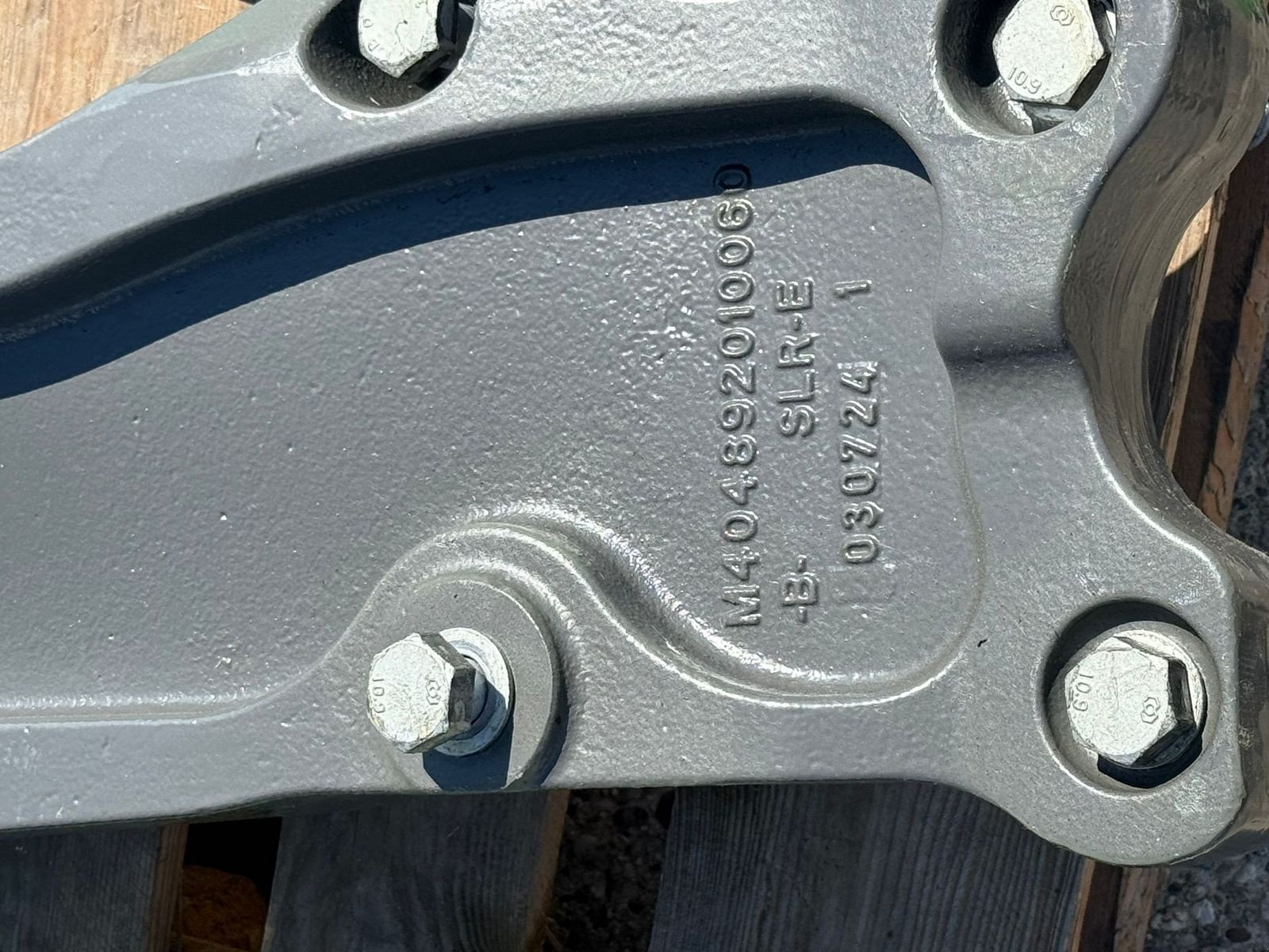 Frontladeranbaukonsole of the type Fendt Frontladerkonsole passend zu Fendt 500, Neumaschine in Starrein (Picture 5)