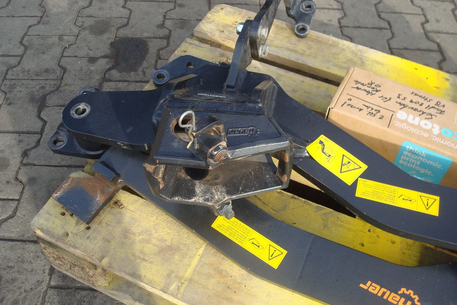 Frontladeranbaukonsole of the type Hauer Oberrahmen N Konsole Fendt 200 Vario S3, Gebrauchtmaschine in Judenburg (Picture 3)