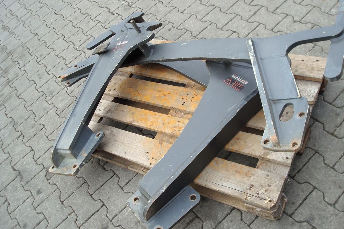 Frontladeranbaukonsole of the type Hydrac Konsole Fendt 411/412/413/414/415 Vario, Gebrauchtmaschine in Judenburg (Picture 1)