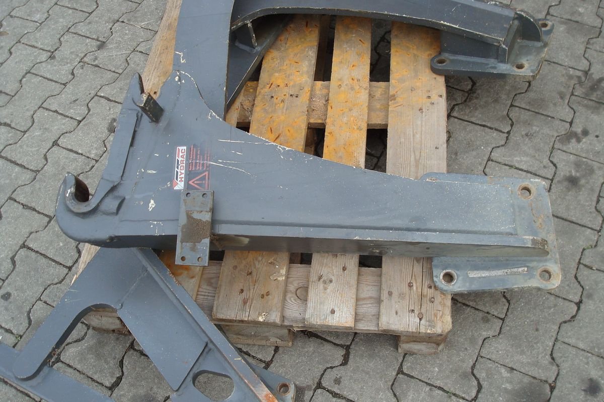 Frontladeranbaukonsole of the type Hydrac Konsole Fendt 411/412/413/414/415 Vario, Gebrauchtmaschine in Judenburg (Picture 2)