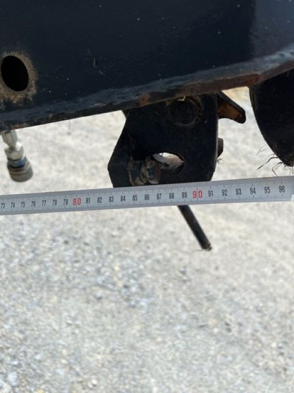 Frontladeranbaukonsole of the type Hydrac Konsolen zu MF 363, Gebrauchtmaschine in NATTERNBACH (Picture 4)