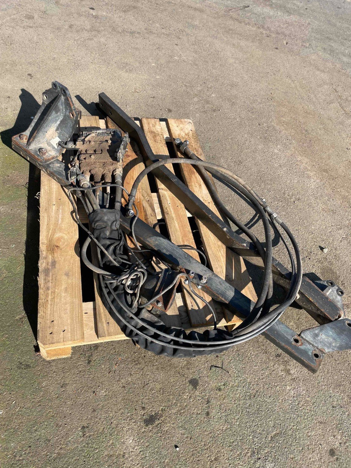 Frontladeranbaukonsole типа Mailleux Adaptation pour chargeur ADAPTATION ET MONOLEVIER, Gebrauchtmaschine в SAINT CLAIR SUR ELLE (Фотография 5)