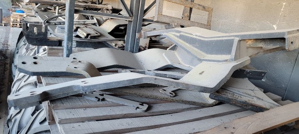 Frontladeranbaukonsole типа Manip BATI M640, Gebrauchtmaschine в CHAILLOUÉ (Фотография 1)