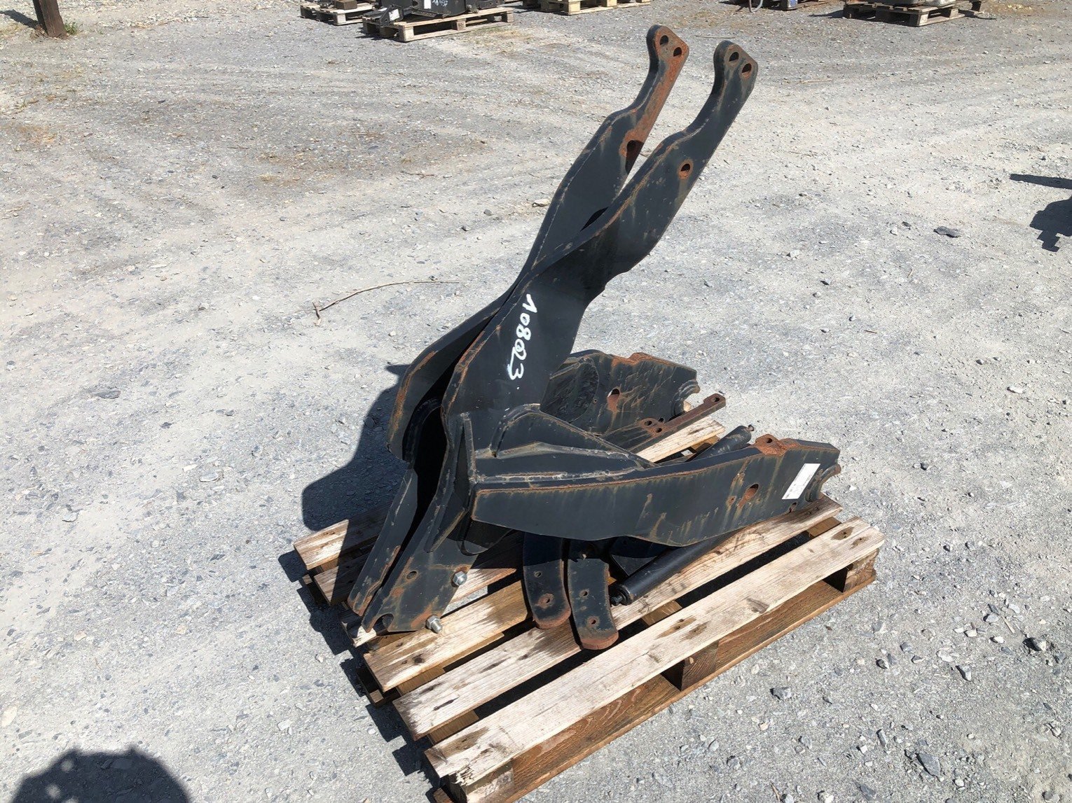 Frontladeranbaukonsole of the type Quicke Adaptation pour chargeur Agrotron K 4 cyls Quicke, Gebrauchtmaschine in SAINT CLAIR SUR ELLE (Picture 1)