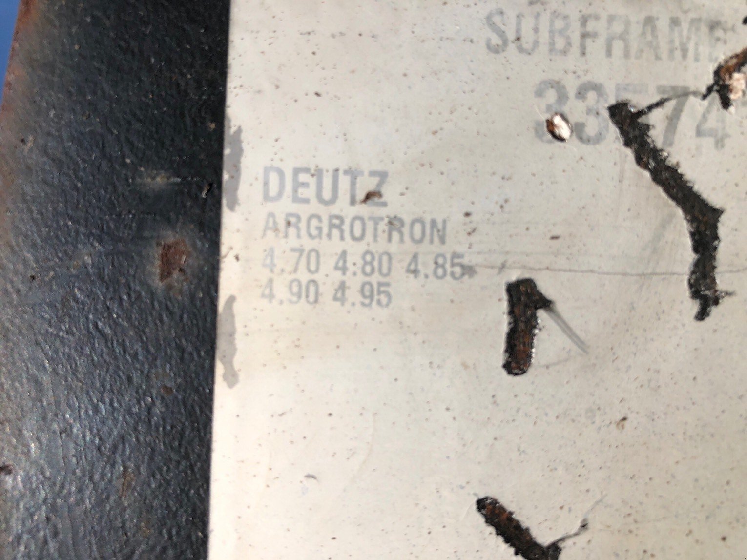 Frontladeranbaukonsole Türe ait Quicke Adaptation pour chargeur Deutz agrotron 4 cyls Qui, Gebrauchtmaschine içinde SAINT CLAIR SUR ELLE (resim 3)