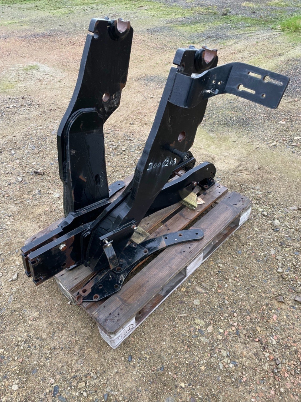 Frontladeranbaukonsole of the type Quicke Adaptation pour chargeur Deutz Agrotron 6130.4 Qui, Gebrauchtmaschine in SAINT CLAIR SUR ELLE (Picture 1)