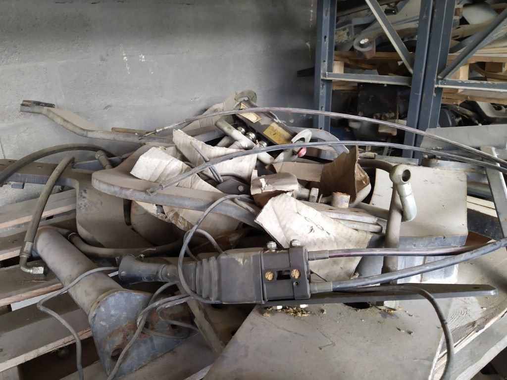 Frontladeranbaukonsole tip Quicke POUR CHARGEUR Q35 C5, Gebrauchtmaschine in CHAILLOUÉ (Poză 1)