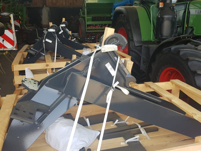Frontladeranbaukonsole of the type Stoll Anbaukonsolen 500er Serie und 700 Serie, Neumaschine in Bogen