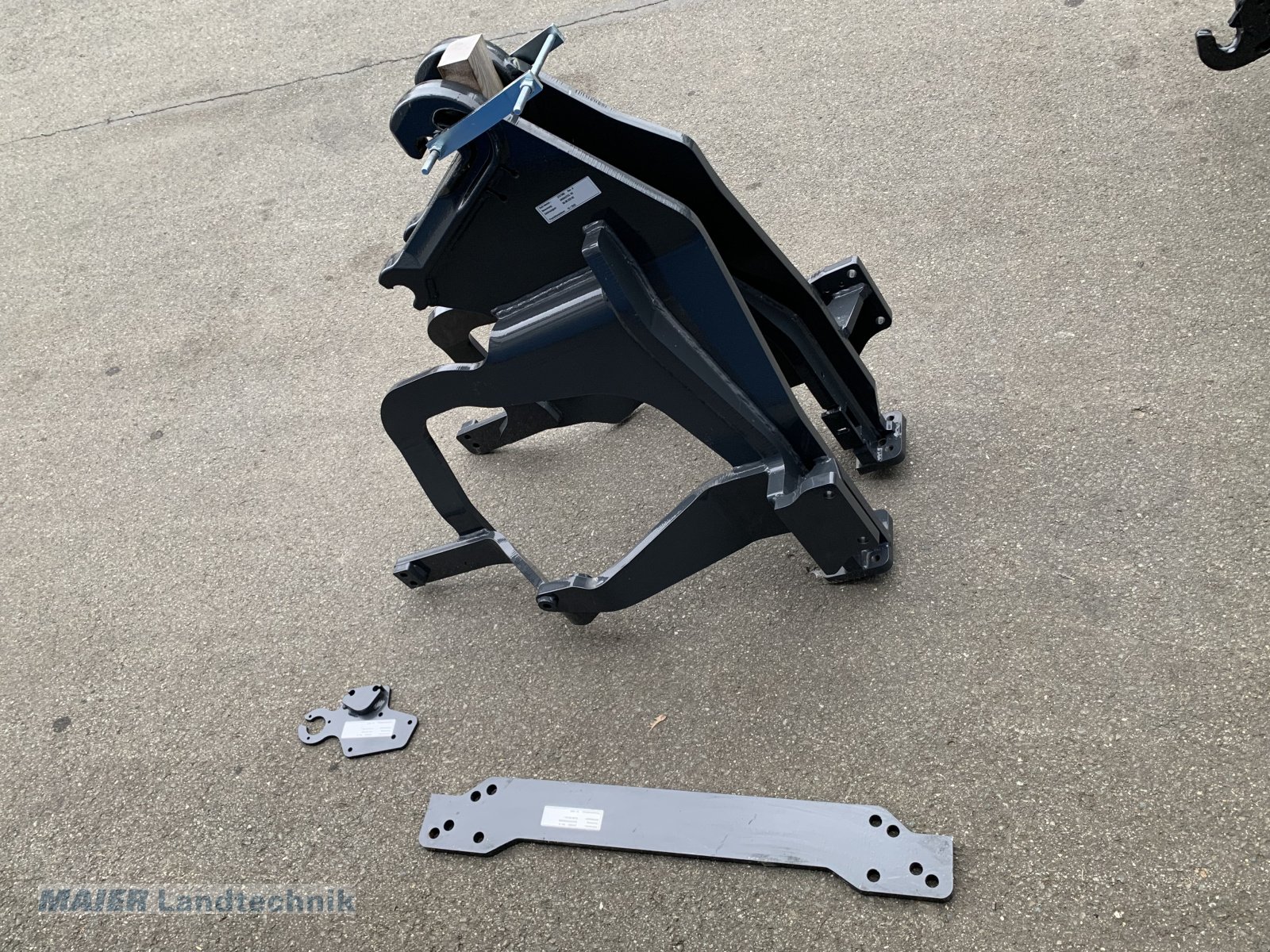 Frontladeranbaukonsole of the type Stoll Frontladeranbauteile 3746210, Neumaschine in Dieterskirchen (Picture 1)