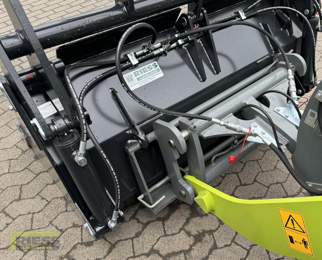 Frontladerzubehör (Bagger) des Typs AF-Landtechnik Greifschaufel 1,80 Mtr., Vorführmaschine in Homberg/Ohm - Maulbach (Bild 9)