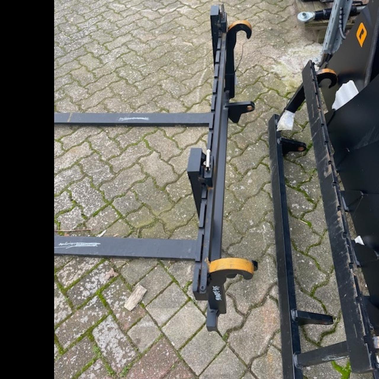 Frontladerzubehör (Bagger) des Typs Alö PALETTENGABEL 800MM, Neumaschine in Neubukow (Bild 4)