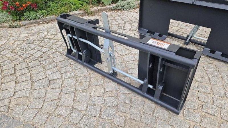 Frontladerzubehör (Bagger) des Typs Big Dutchman Adapter Avant auf Euro Aufnahme, Neumaschine in Göpfritz an der Wild (Bild 2)
