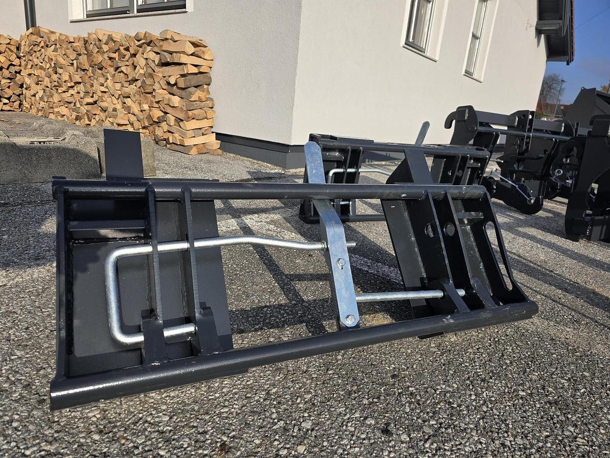 Frontladerzubehör (Bagger) des Typs Big Dutchman Adapter Volvo L30 auf Euroaufnahme, Gebrauchtmaschine in Göpfritz an der Wild (Bild 1)