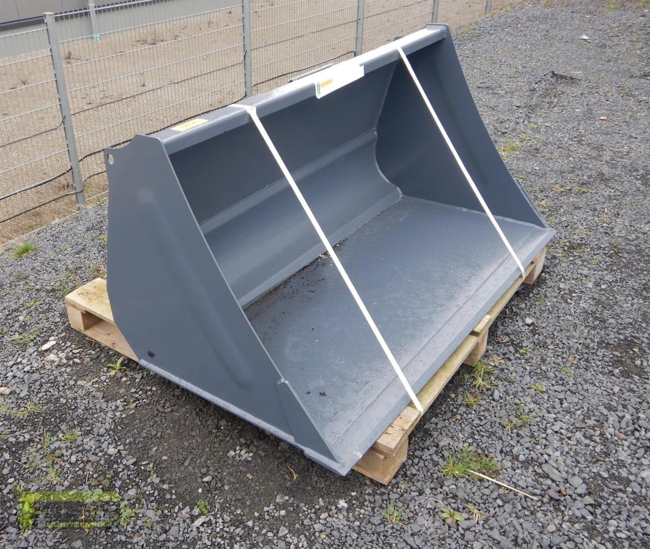 Frontladerzubehör (Bagger) of the type Eurotrac Schaufel 140 cm für W11 EuroTrac, Neumaschine in Homberg/Ohm - Maulbach (Picture 1)