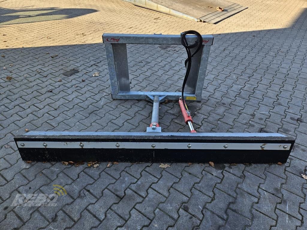 Frontladerzubehör (Bagger) des Typs Fliegl Gummi-Schiebeschild, Gebrauchtmaschine in Neuenkirchen-Vörden (Bild 1)