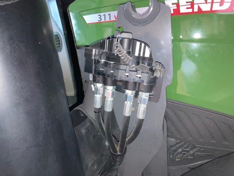 Frontladerzubehör (Bagger) des Typs Fliegl Rundballenabwickler VF, Gebrauchtmaschine in Hofgeismar (Bild 3)