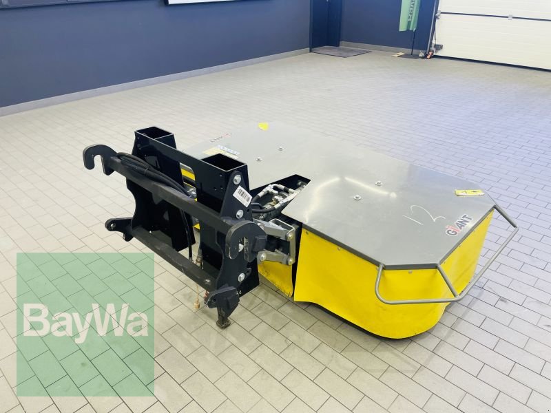 Frontladerzubehör (Bagger) du type GiANT TROMMELMÄHER TFA 1550, Vorführmaschine en Manching (Photo 5)