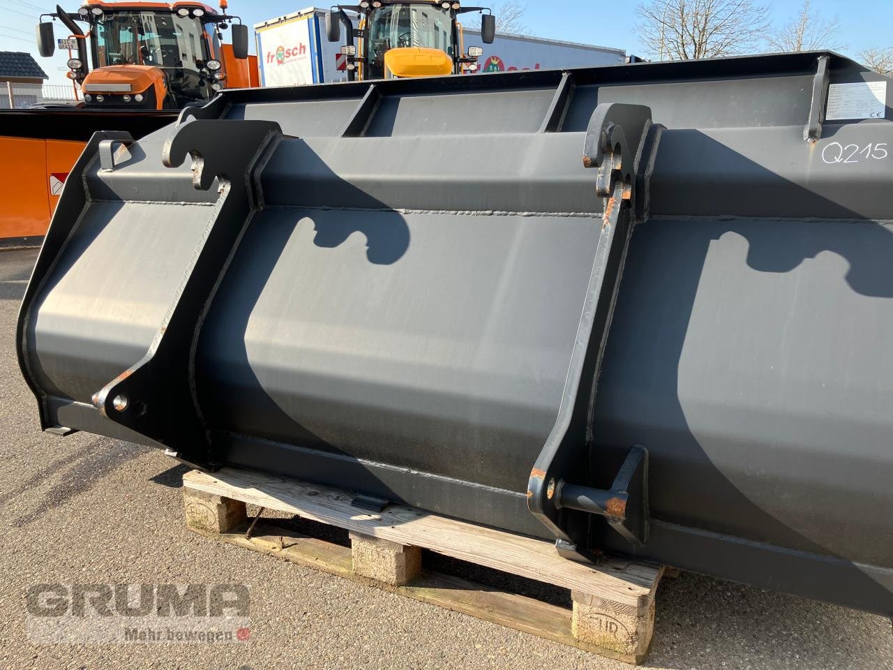 Frontladerzubehör (Bagger) des Typs LSB 2400 mm - 1200 ltr., Neumaschine in Friedberg-Derching (Bild 5)