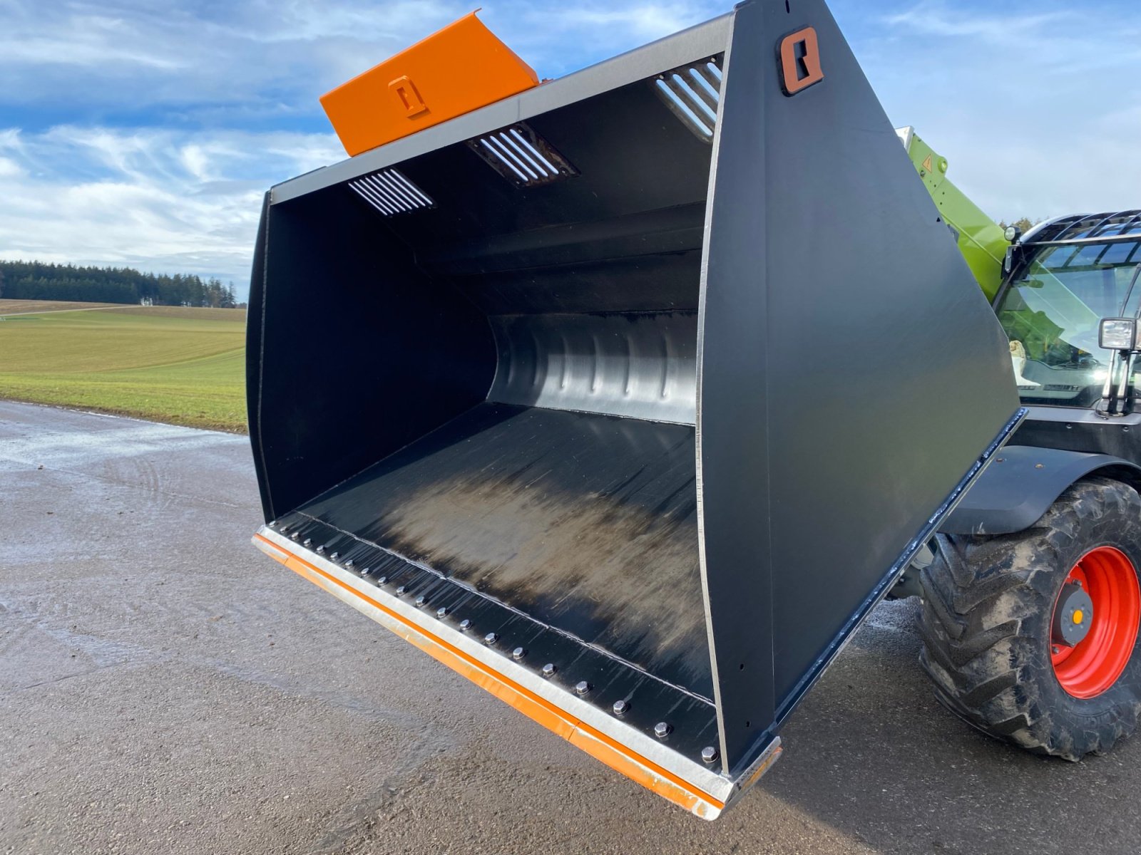 Frontladerzubehör (Bagger) от тип Quicke BUCKET 305 VXL, Gebrauchtmaschine в Taglaching (Снимка 2)