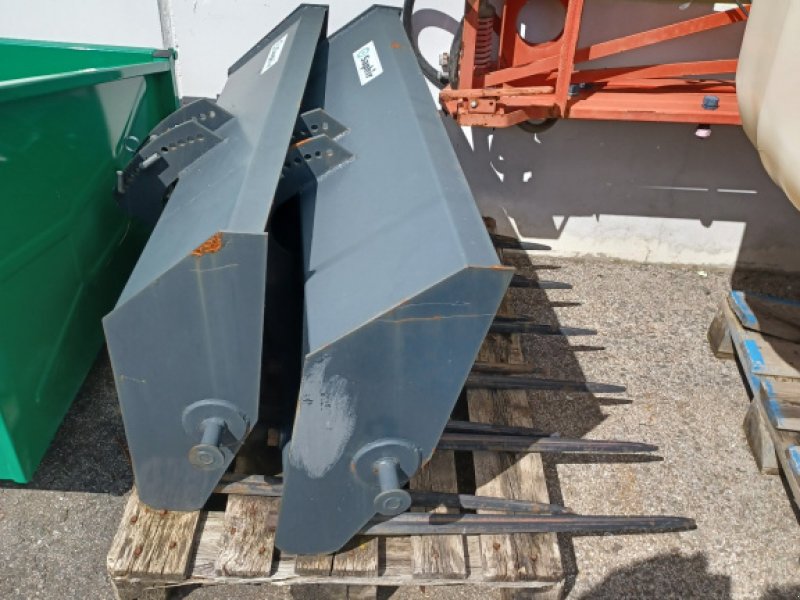 Frontladerzubehör (Bagger) des Typs Saphir Frontladergabel Kat 3 Klinklader, Neumaschine in Uffenheim (Bild 1)