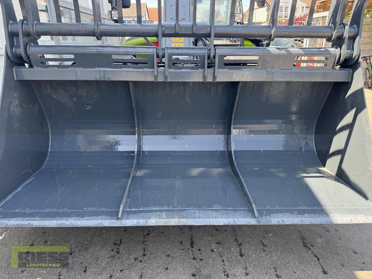 Frontladerzubehör (Bagger) of the type Saphir GS L 26  Greifschaufel, Vorführmaschine in Homberg/Ohm - Maulbach (Picture 3)