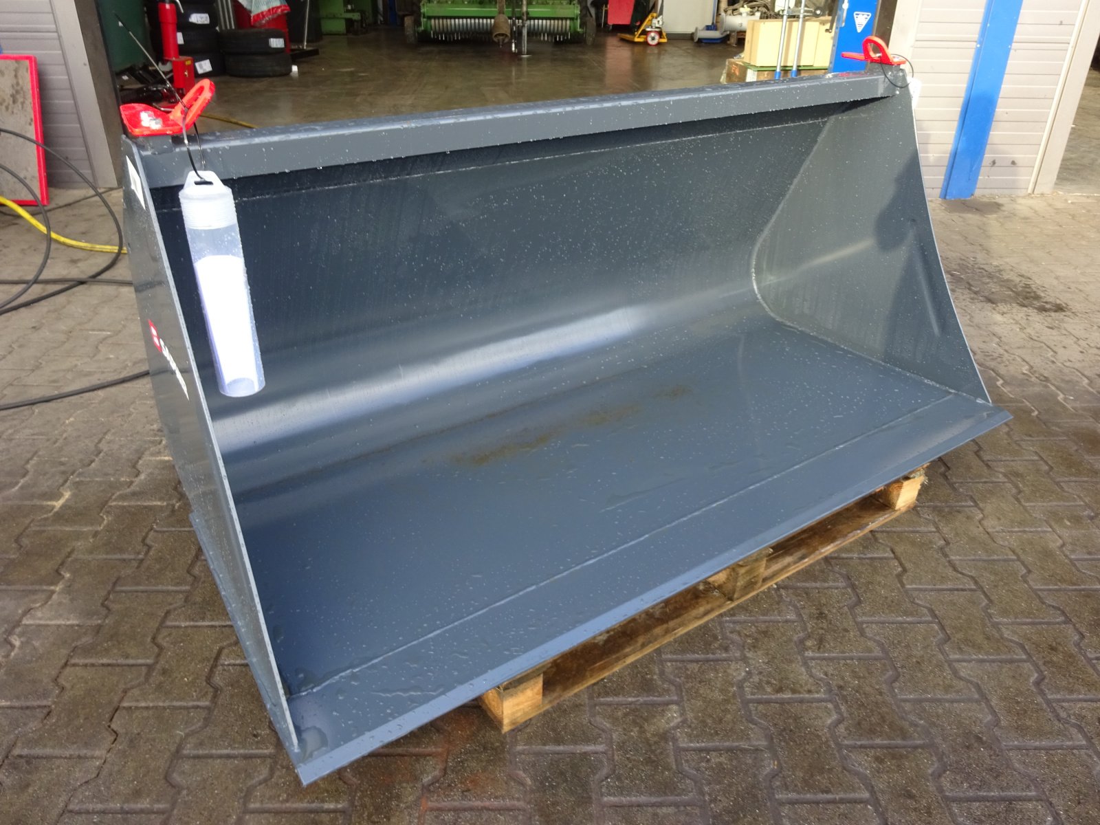 Frontladerzubehör (Bagger) des Typs Saphir LG 19, Neumaschine in Tuntenhausen (Bild 2)