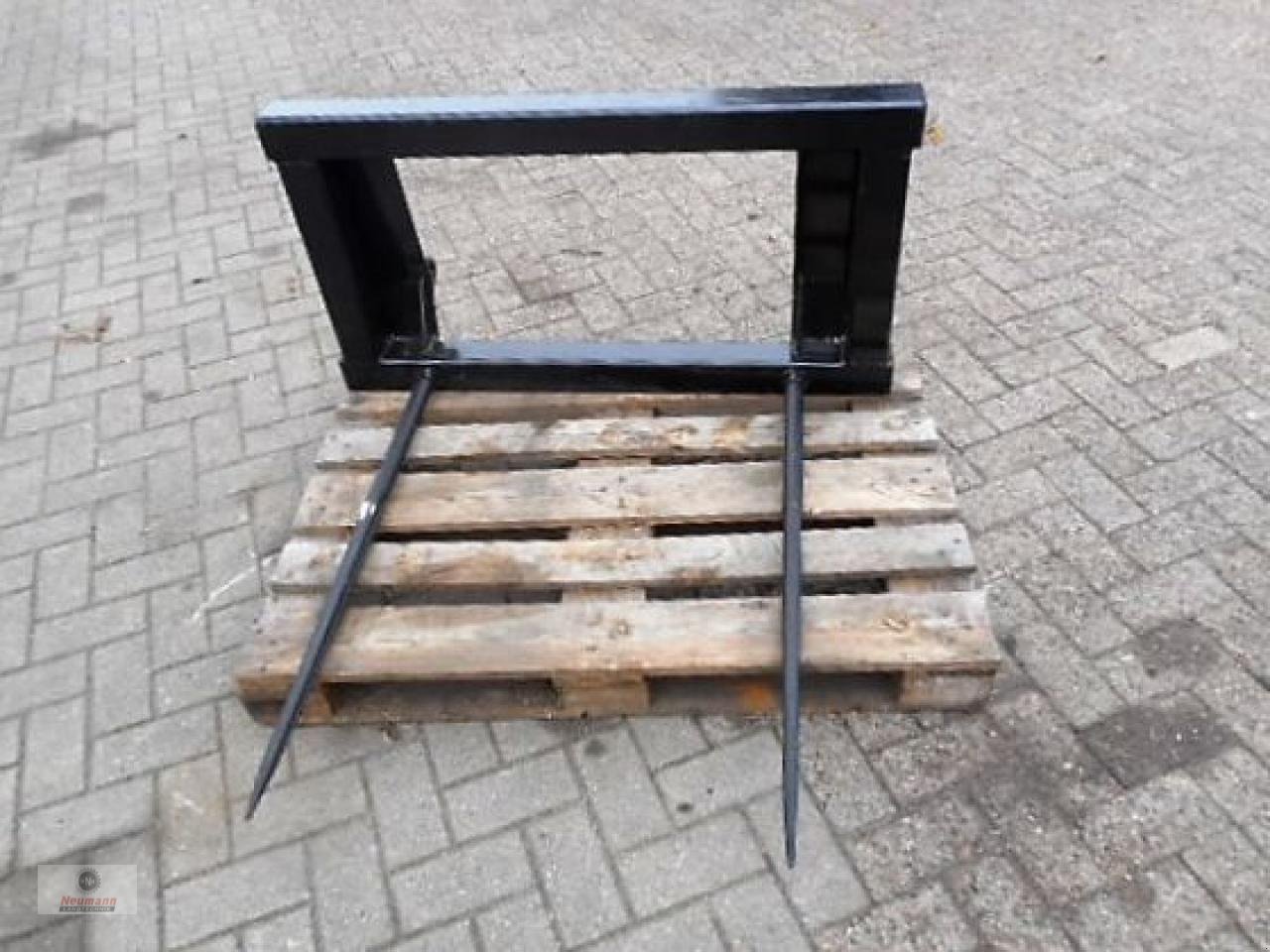 Frontladerzubehör (Bagger) des Typs Sonstige Fricke Ballenspieß / Strohgabel, Neumaschine in Barßel (Bild 1)