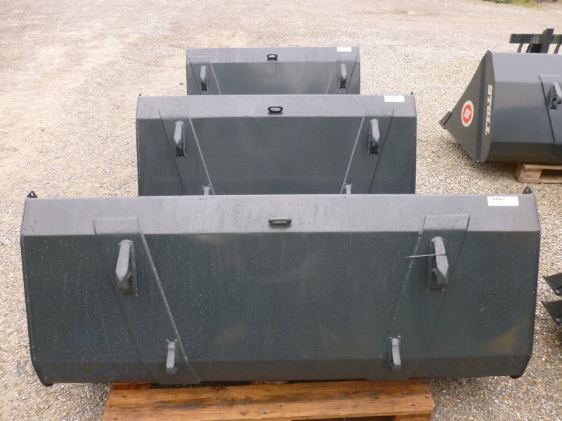 Frontladerzubehör (Bagger) of the type Stoll Frontladerschaufel Global 1,40m, Neumaschine in Ravensburg (Picture 9)