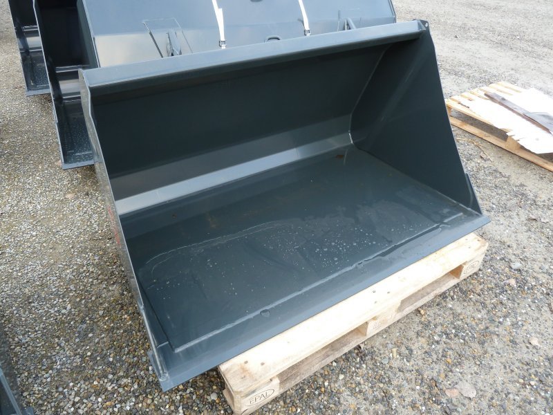 Frontladerzubehör (Bagger) of the type Stoll Frontladerschaufel Robust U 1,50m, Neumaschine in Ravensburg (Picture 5)