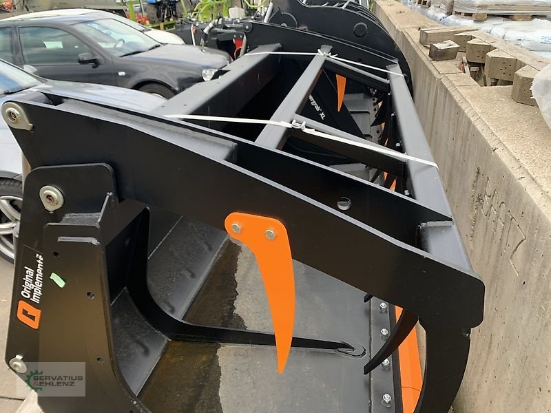 Frontladerzubehör of the type Alö Diverse Schaufeln, Krokogebisse von Alö ab Lager, Neumaschine in Rittersdorf (Picture 3)