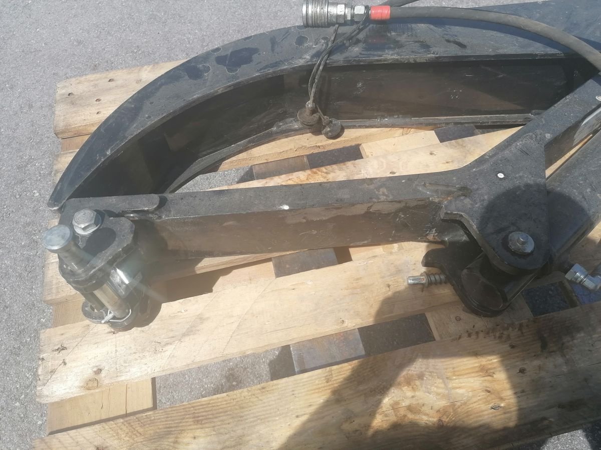 Frontladerzubehör of the type Alö Niederhalter für Palettengabel, Gebrauchtmaschine in Saxen (Picture 4)