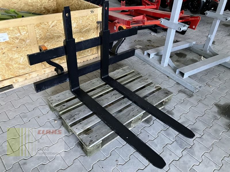 Frontladerzubehör des Typs Alö PALETTENGABEL 2,5T - 1.220MM, Neumaschine in Schwend (Bild 3)