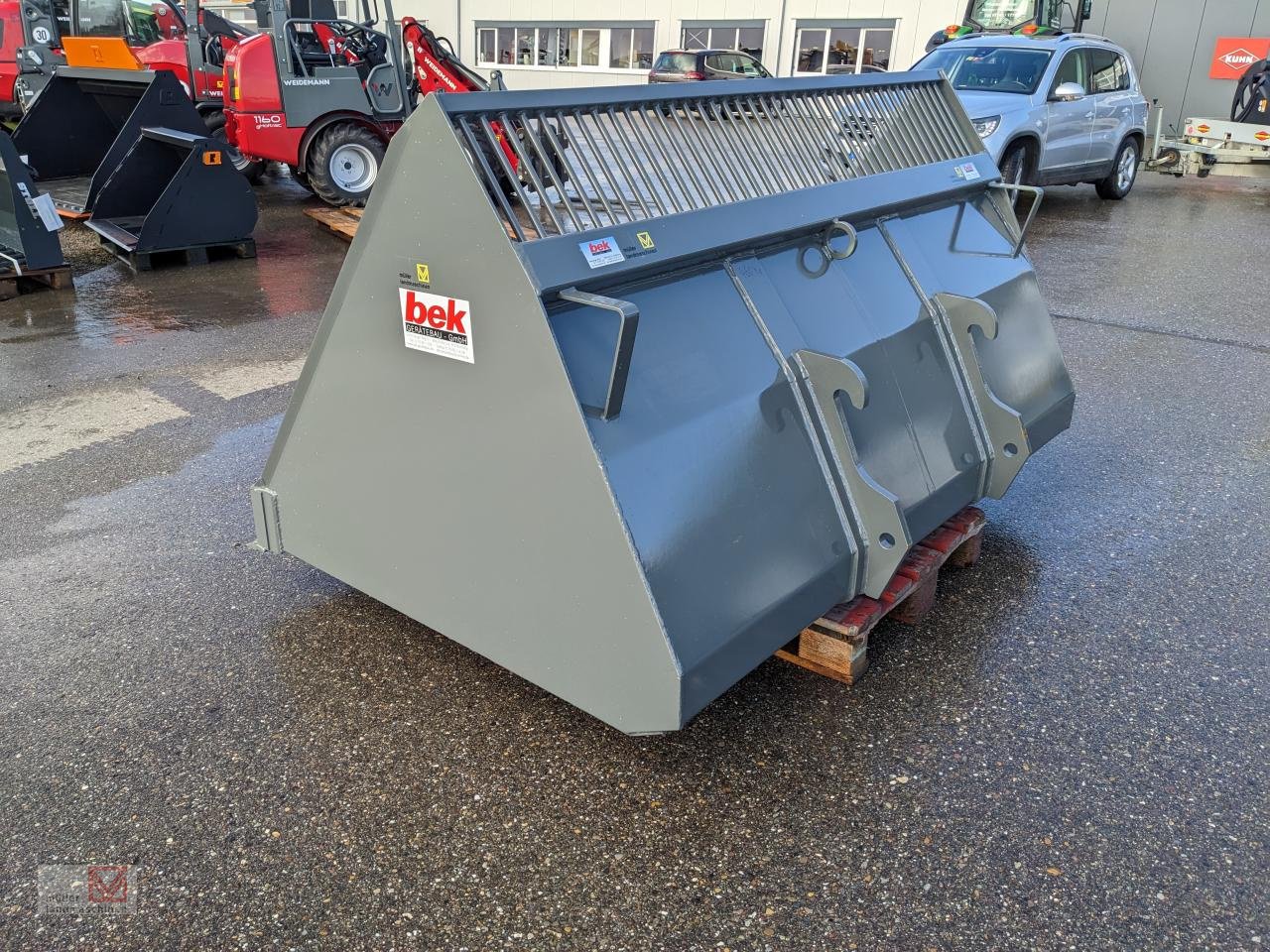 Frontladerzubehör of the type Bek Volumenschaufel 2,0 m, Neumaschine in Bonndorf (Picture 6)