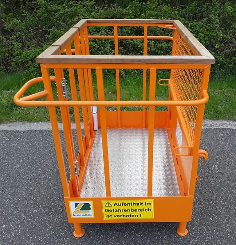 Frontladerzubehör of the type Bressel & Lade Arbeitskorb BLA1 mit Euro Aufnahme, Neumaschine in Itterbeck (Picture 2)