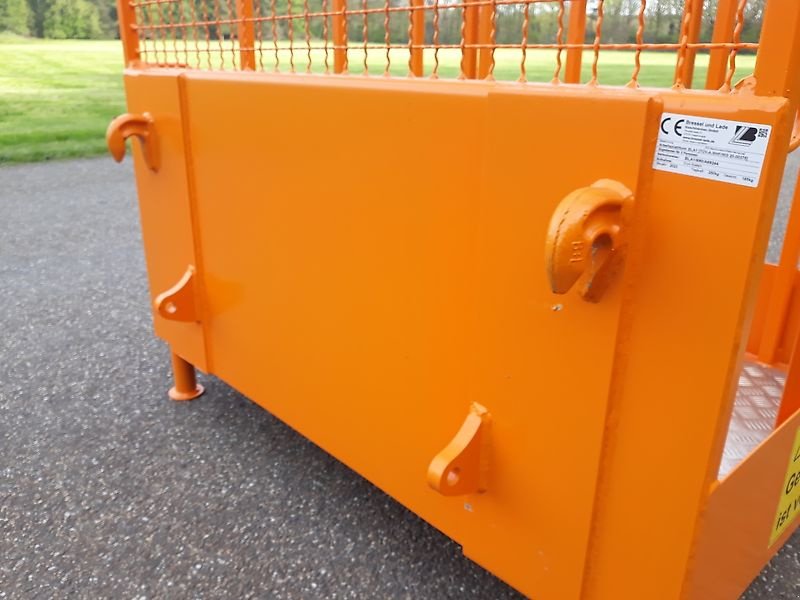 Frontladerzubehör of the type Bressel & Lade Arbeitskorb BLA1 mit Euro Aufnahme, Neumaschine in Itterbeck (Picture 12)