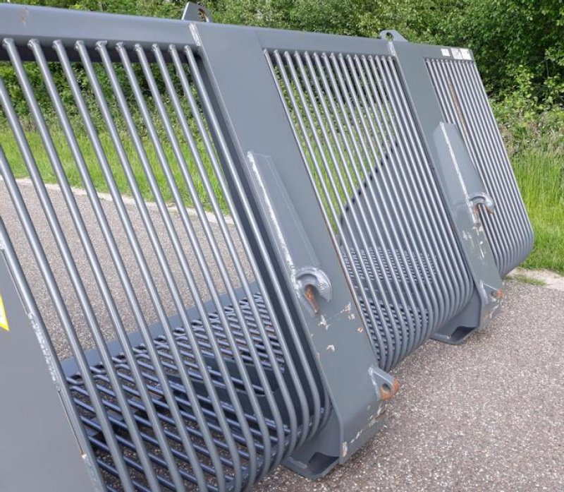 Frontladerzubehör of the type Bressel & Lade Kartoffelkorb L40, Neumaschine in Itterbeck (Picture 15)