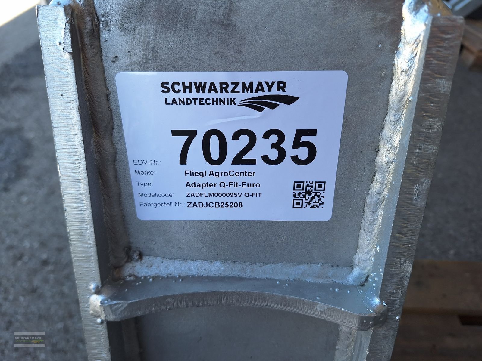 Frontladerzubehör of the type Fliegl Adapter Q-Fit-Euro, Neumaschine in Gampern (Picture 10)