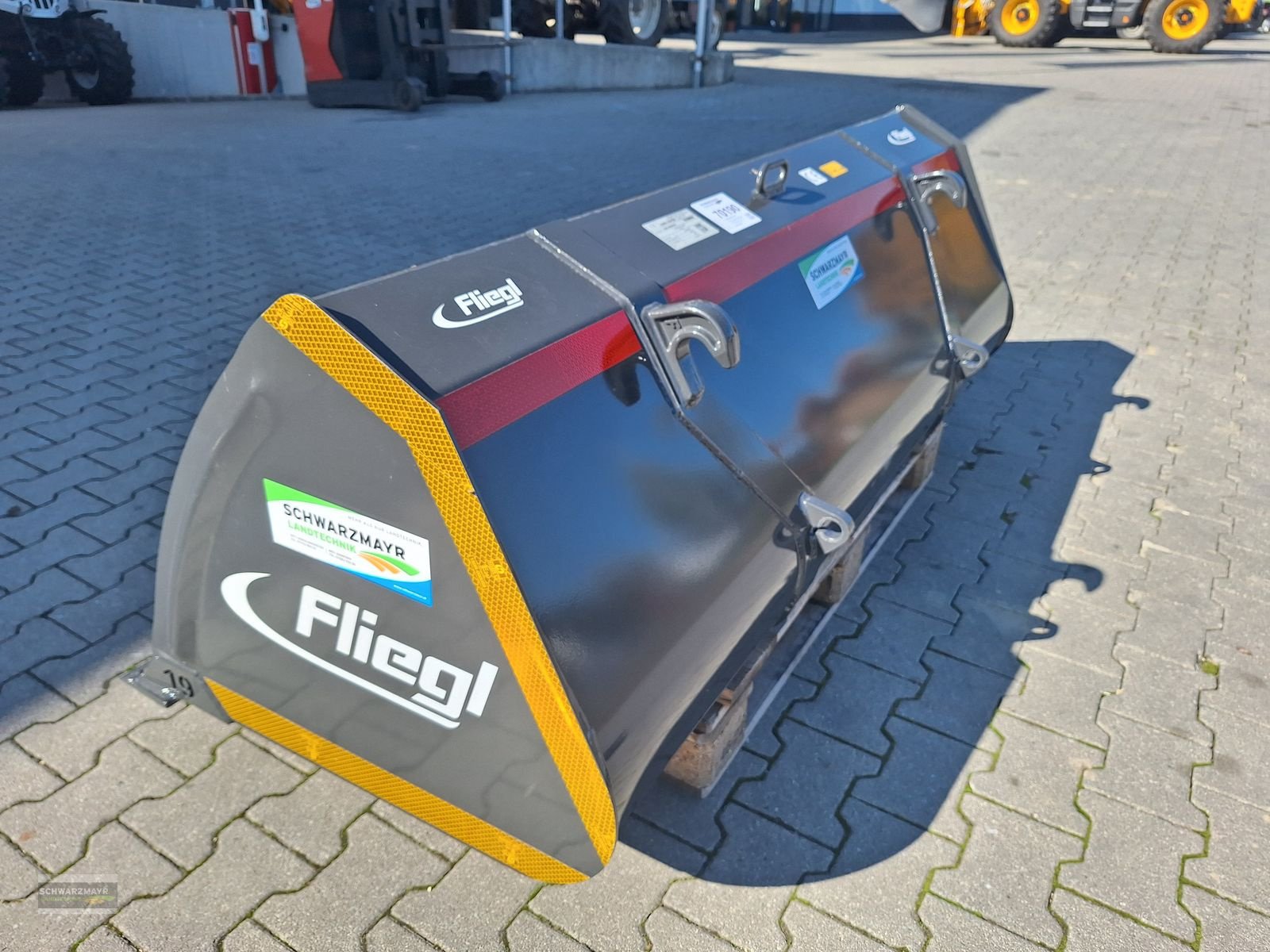 Frontladerzubehör of the type Fliegl AgroCenter LG-Schaufel 1900, Neumaschine in Aurolzmünster (Picture 4)