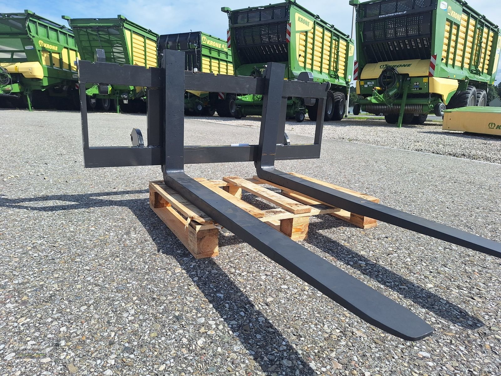 Frontladerzubehör of the type Fliegl AgroCenter Palettengabel Easy 1200, Neumaschine in Gampern (Picture 11)