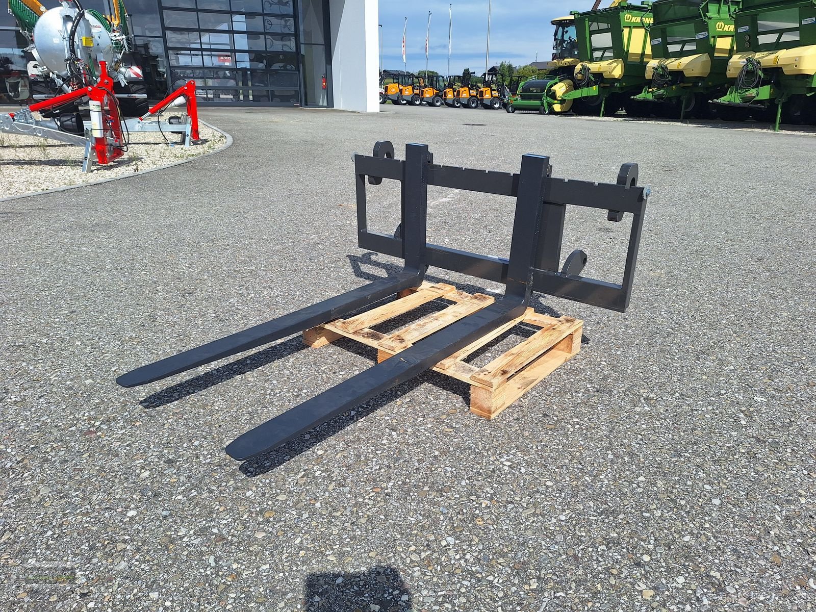 Frontladerzubehör of the type Fliegl AgroCenter Palettengabel Easy 1200, Neumaschine in Gampern (Picture 3)