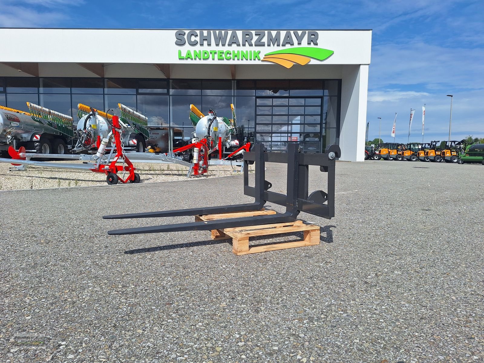 Frontladerzubehör of the type Fliegl AgroCenter Palettengabel Easy 1200, Neumaschine in Gampern (Picture 1)