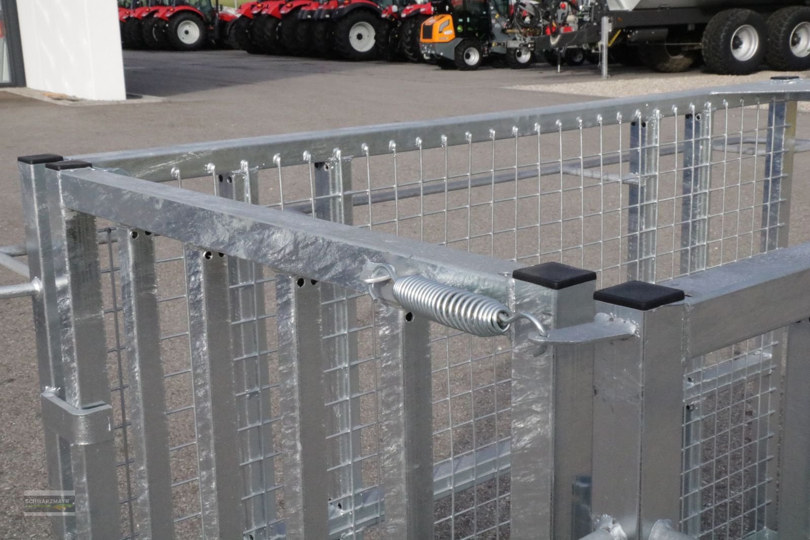 Frontladerzubehör of the type Fliegl Arbeitsbühne Euro, Neumaschine in Gampern (Picture 7)