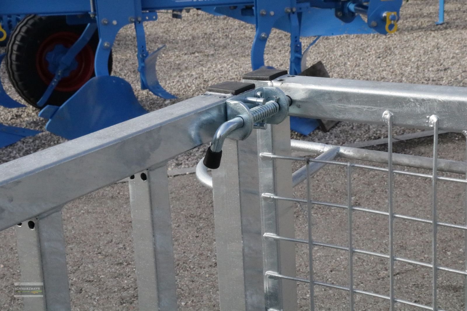 Frontladerzubehör of the type Fliegl Arbeitsbühne Euro, Neumaschine in Gampern (Picture 8)