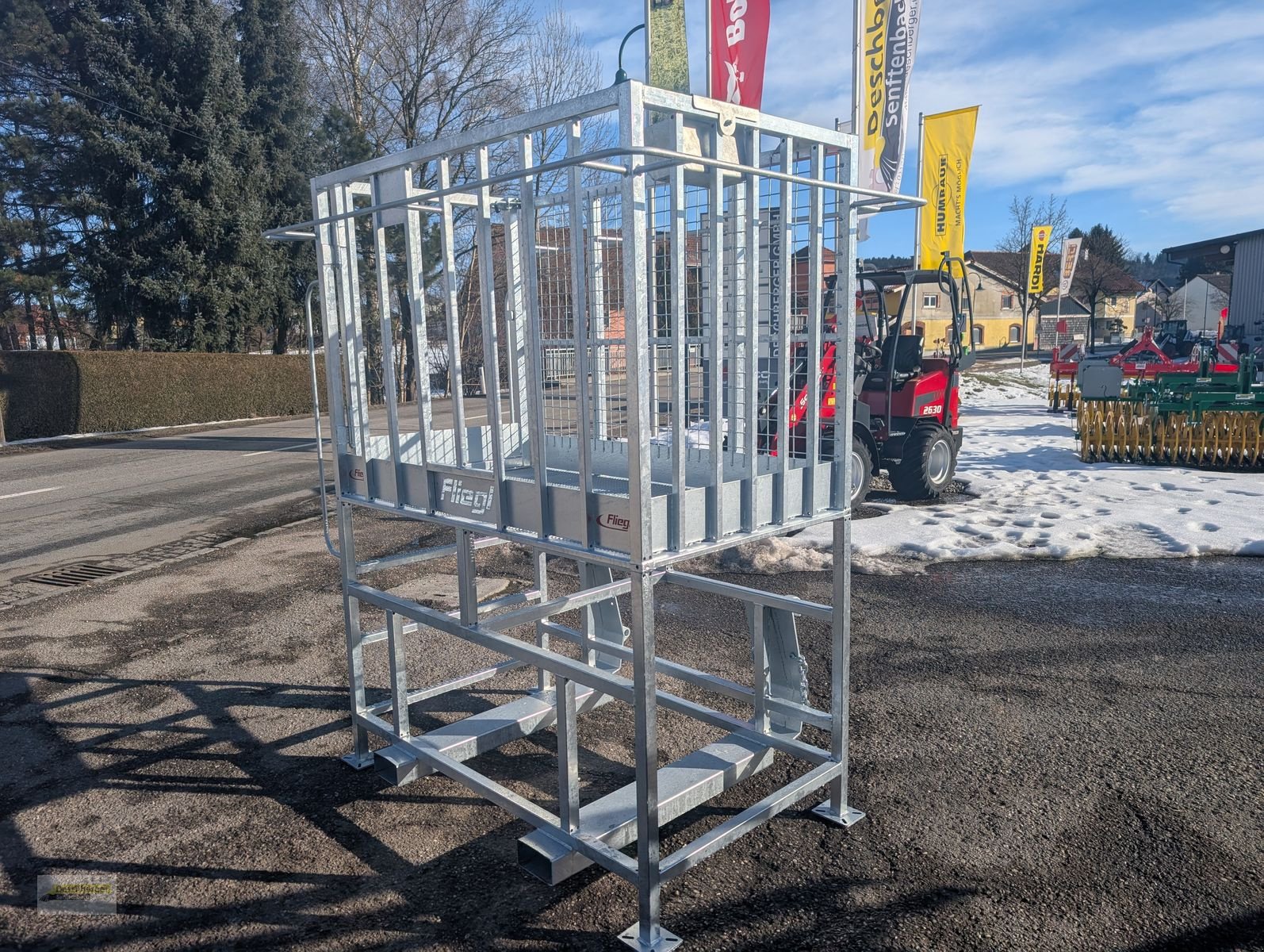 Frontladerzubehör от тип Fliegl Arbeitskorb/Arbeitsbühne hoch mit Euro-Au, Neumaschine в Senftenbach (Снимка 3)