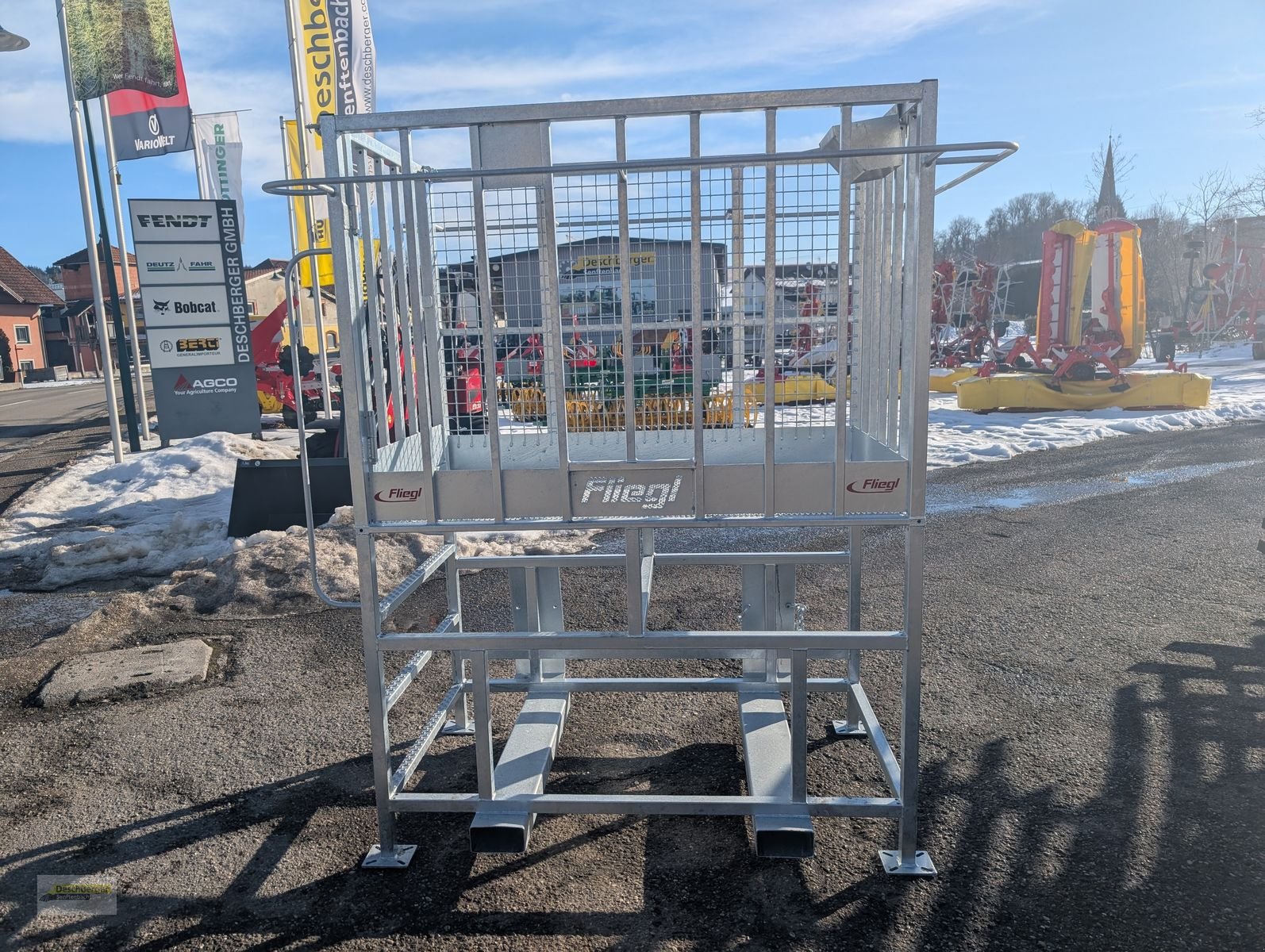 Frontladerzubehör от тип Fliegl Arbeitskorb/Arbeitsbühne hoch mit Euro-Au, Neumaschine в Senftenbach (Снимка 2)