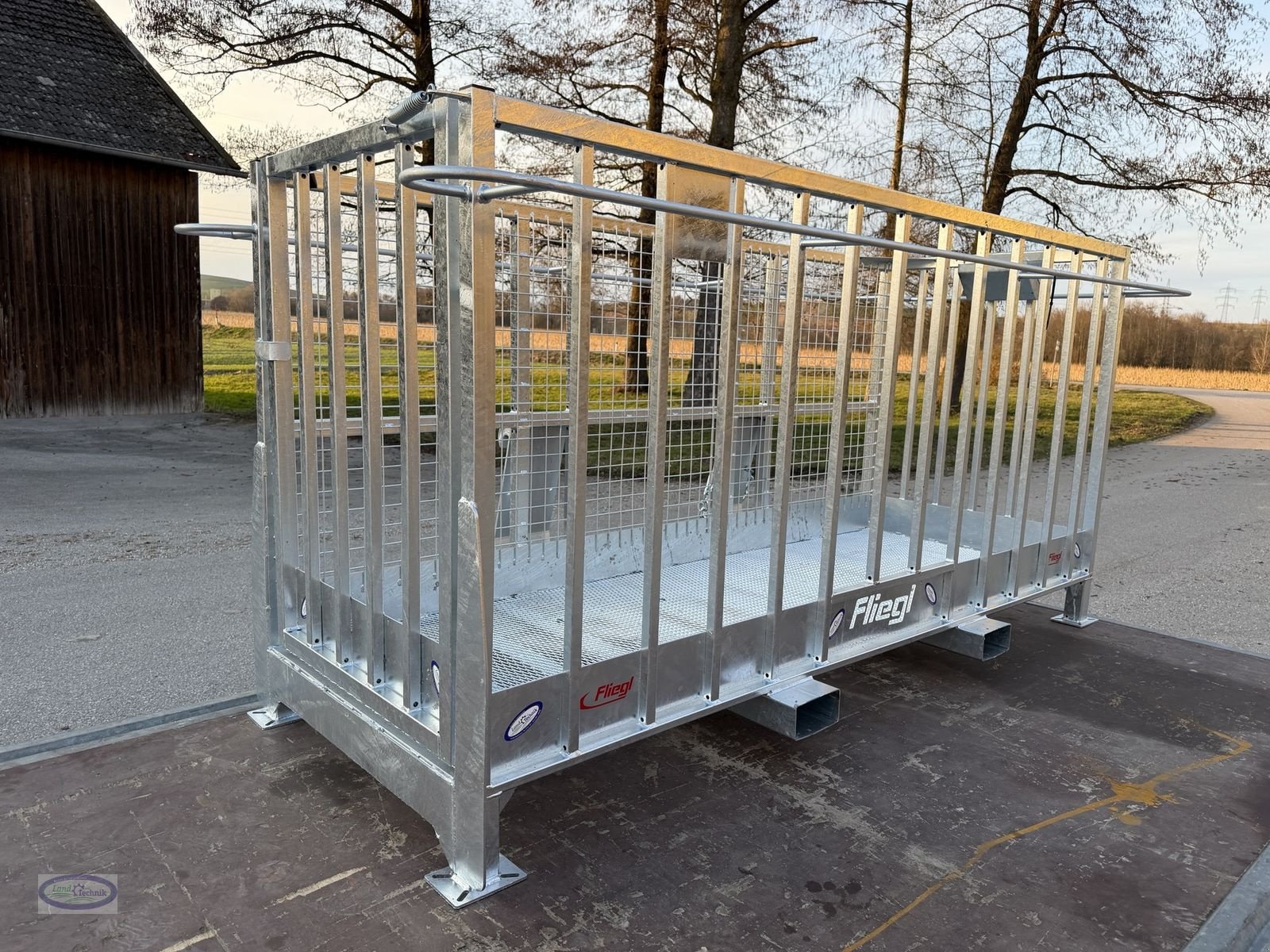 Frontladerzubehör van het type Fliegl Arbeitskorb, Neumaschine in Münzkirchen (Foto 4)